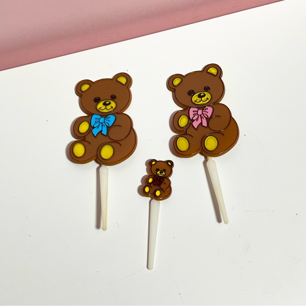 Vintage 80s 90s retro teddy bear baking cake toppers